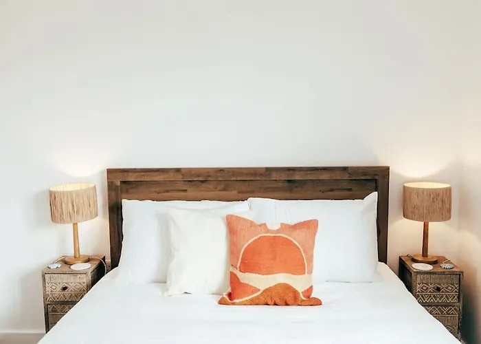 The Hideout - Newquay - Fully Stocked Eco Escape