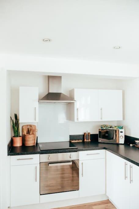 The Hideout - Newquay - Fully Stocked Eco Escape Holiday home *
