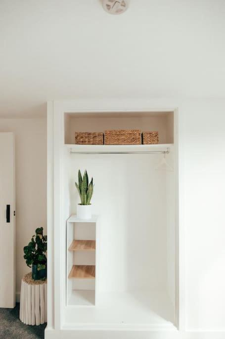 The Hideout - Newquay - Fully Stocked Eco Escape * Newquay (Cornwall)